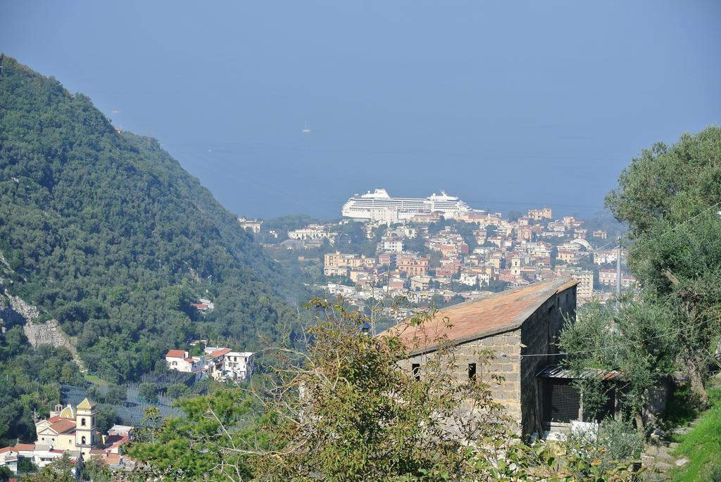 Casa Vacanze Villa San Francesco Sant'Angelo  Exterior foto